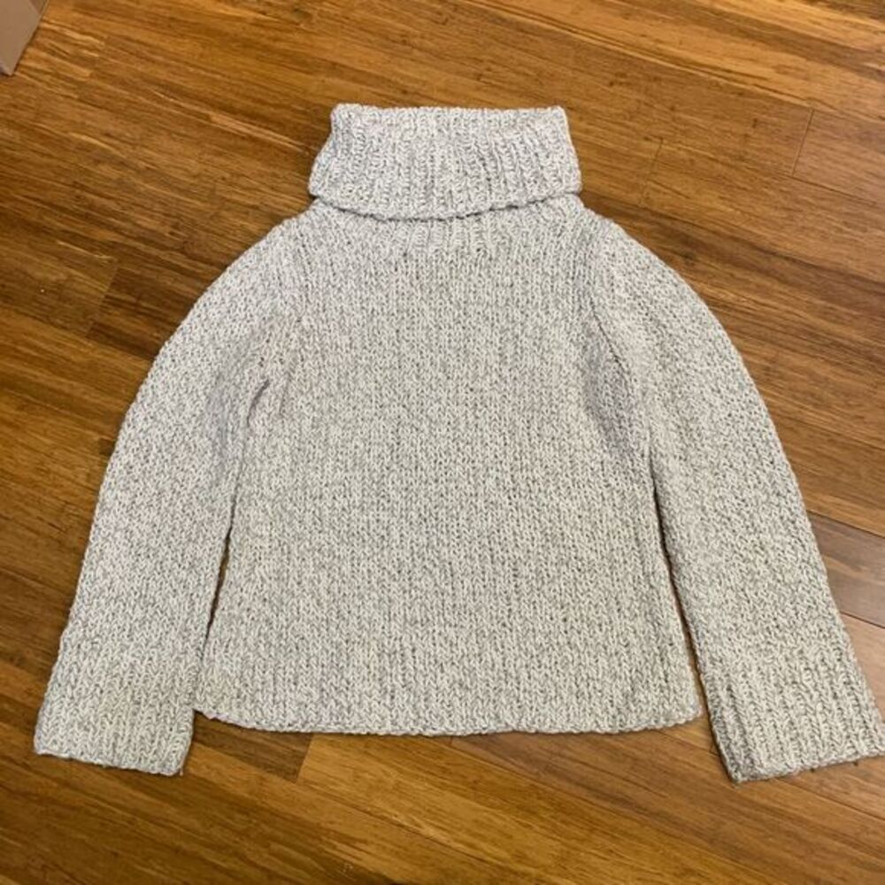 Express Sweater Womens Large Gray Handknit Chunky Turtleneck Cozy Knit‎ Winter